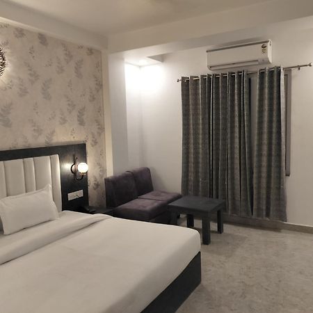 Hotel Varanasi Inn Ngoại thất bức ảnh